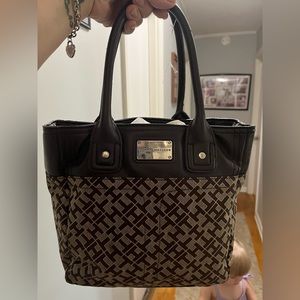 Tommy Hilfiger small tote y2k vintage gorgeous